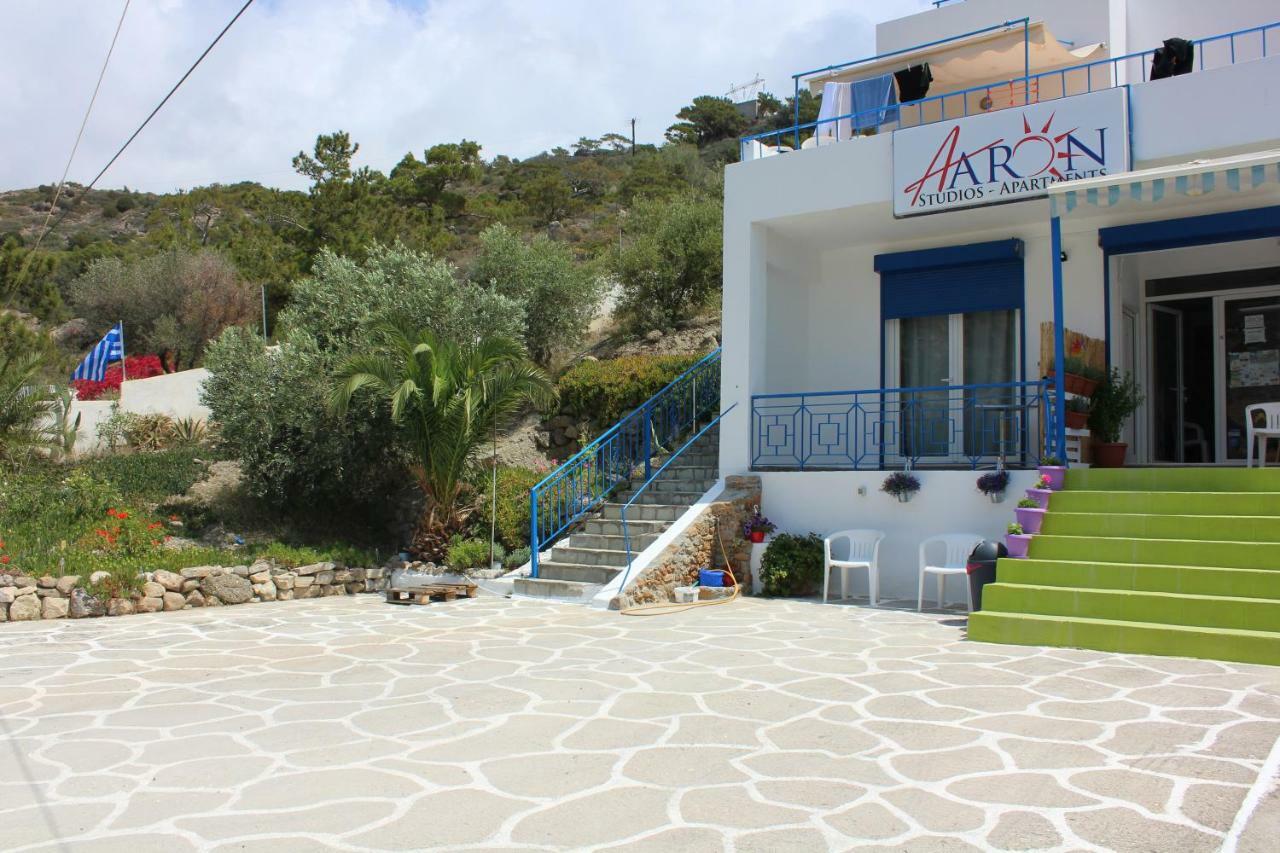 Aaron Studios Apartments Agia Fotia  Exterior photo